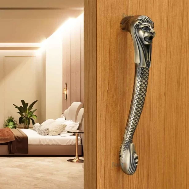 1 Brass Handle: Stylish and Durable Accessories for Doors and Cabinets